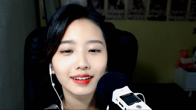ASMR녹음하는 아프리카인.GIF | 인스티즈