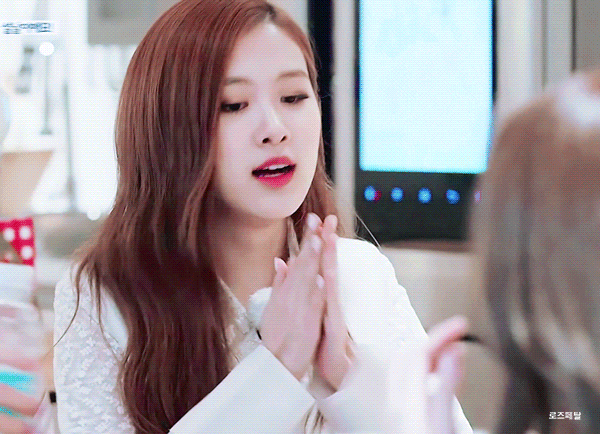 블핑하우스 귀여운 로제 움짤.gif | 인스티즈