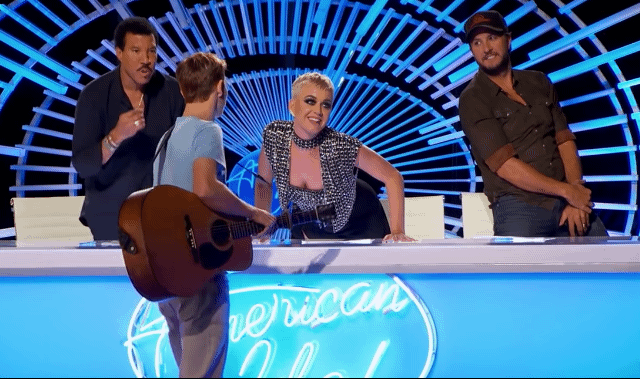 모쏠 놀리는 케이티페리 .gif | 인스티즈