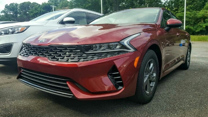 미국 매장에 입고된 기아 K5 | 인스티즈