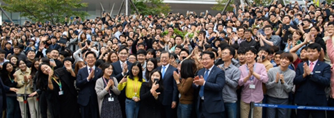 오늘자 문재인 대통령 | 인스티즈