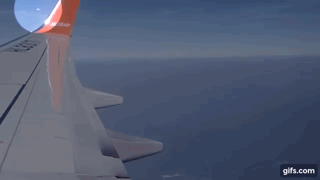 한국인이 비행기에서 목격한 UFO.gif | 인스티즈