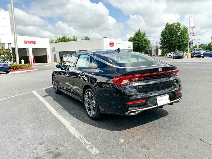 미국 매장에 입고된 기아 K5 | 인스티즈