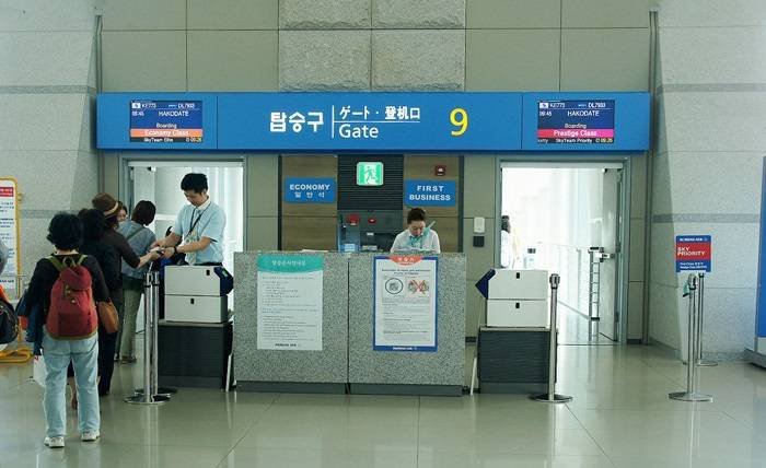 아시아나항공 여직원 뺨 때리며 화풀이 난동부린 중국인 .jpg | 인스티즈