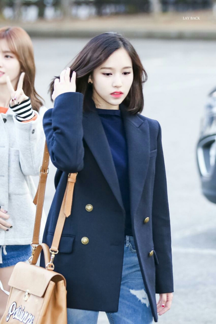 매니저가 비 맞는걸 본 트와이스 미나...gif | 인스티즈