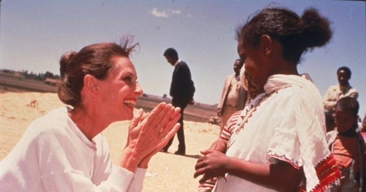 미모뿐만 아니라 마음도가진 세기의 여배우 | 인스티즈