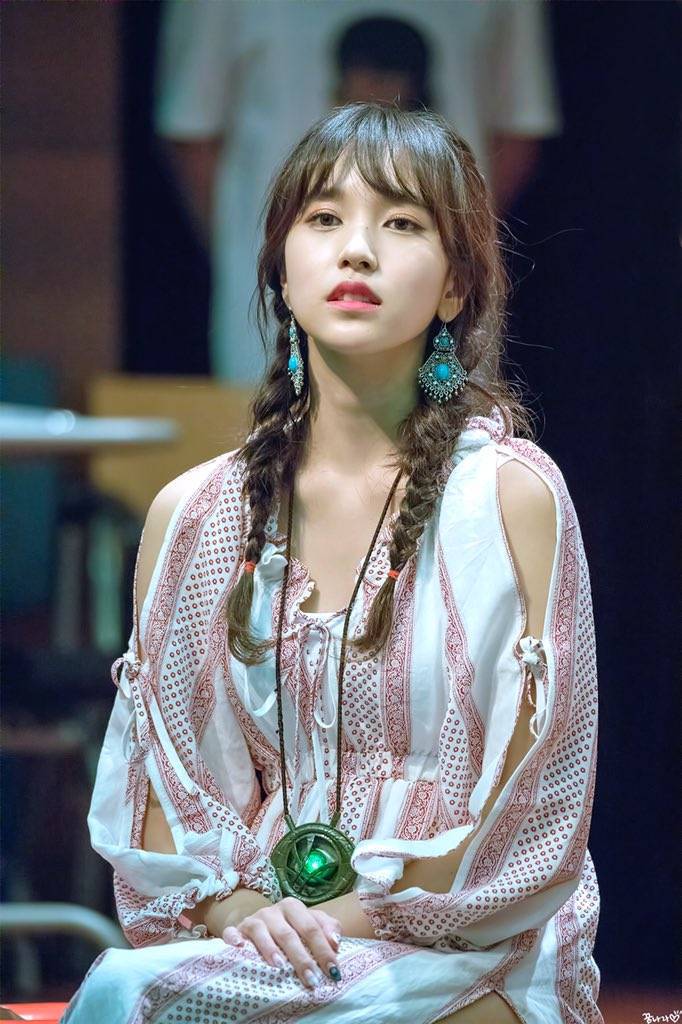 대놓고 끼부리는 애 vs 은은하게 끼부리는 애 | 인스티즈