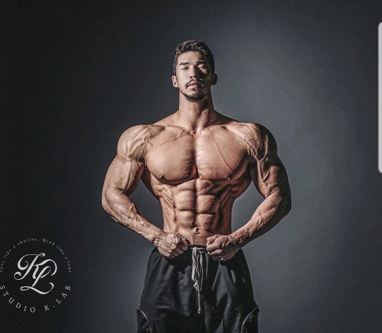 국내 피지크를 1년여만에 접수한 괴물신인 김민수 | 인스티즈