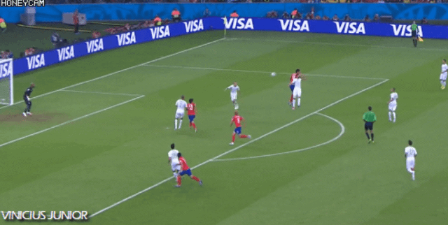 많은 축구팬들을 허탈하게 만들었던 레전드 한국 월드컵 경기.GIF | 인스티즈