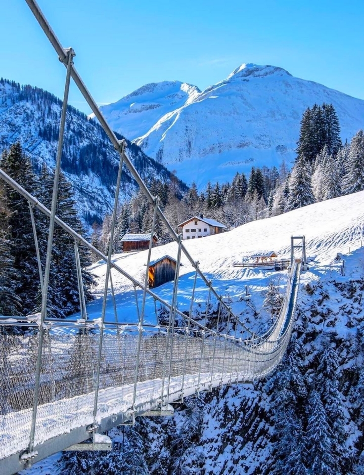 전직 승무원 유튜버.gif | 인스티즈