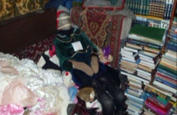 난감,장문) 여자아이 시체를 미라로 만들다 체포된 남성.jpg | 인스티즈