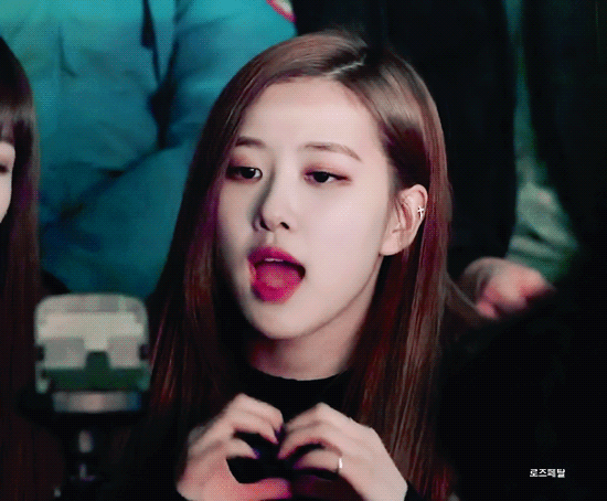 블핑하우스 귀여운 로제 움짤.gif | 인스티즈