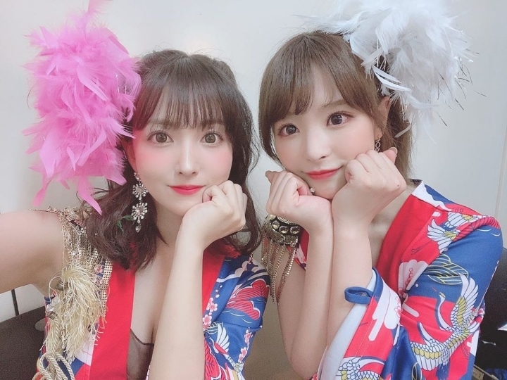 설날 인사 전하는 미모의 av배우 두명 | 인스티즈