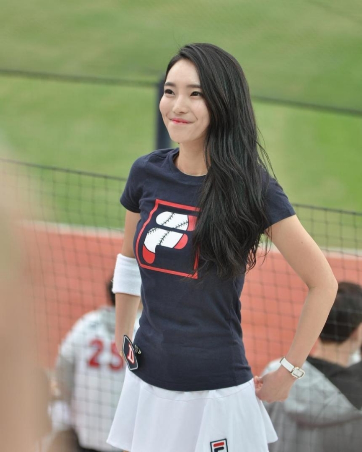시원시원한 치어리더 이나경 | 인스티즈