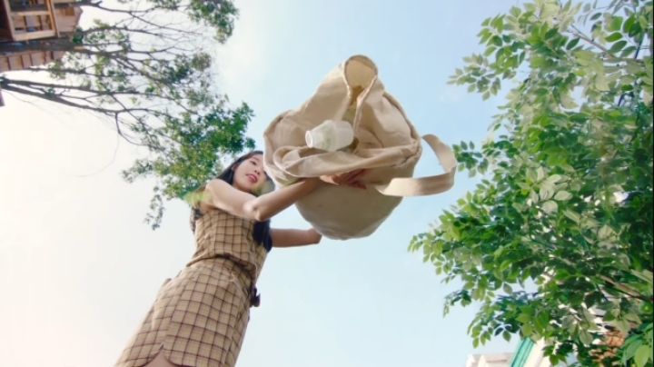 지구를 지키는 아이유 | 인스티즈