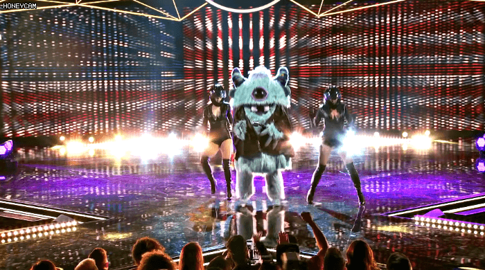 미국판 복면가왕 끝날때 나온 엠비씨 로고.jpg | 인스티즈