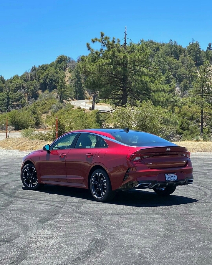 미국 매장에 입고된 기아 K5 | 인스티즈