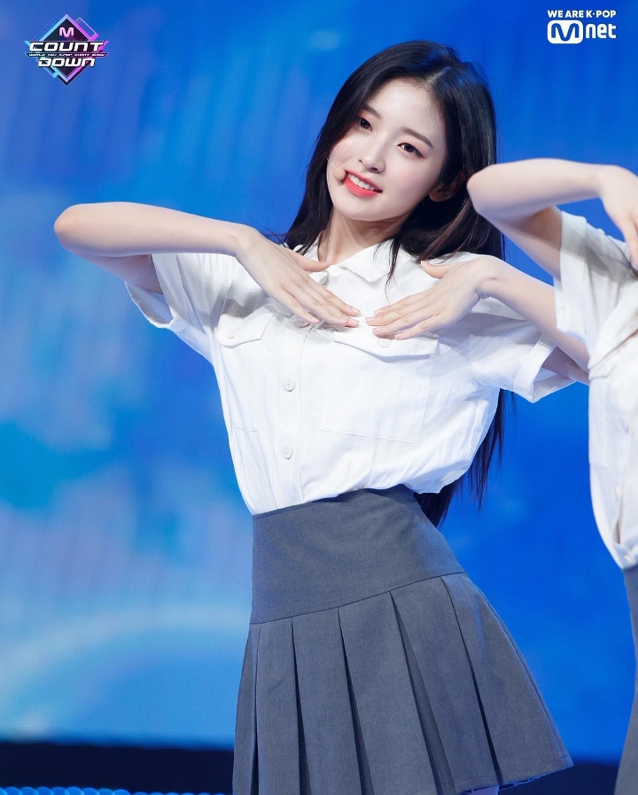 갈수록 예뻐지는 오마이걸 막내 아린이.....jpg | 인스티즈