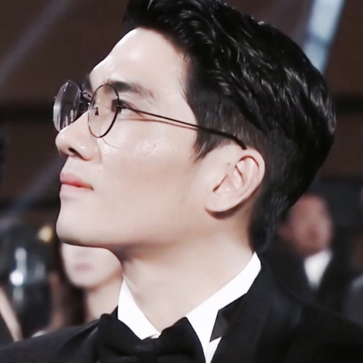 특유의 분위기와 목소리,눈빛이 진짜 는 배우 | 인스티즈