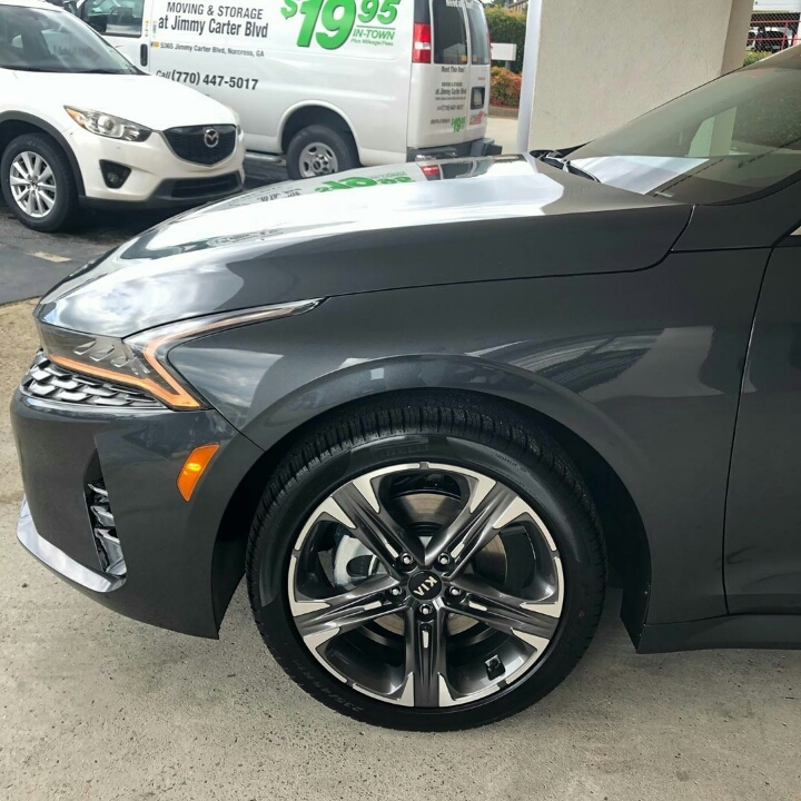 미국 매장에 입고된 기아 K5 | 인스티즈