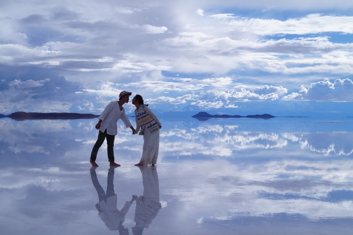 하늘을 비추는 거울이 있는 여행지.jpg | 인스티즈