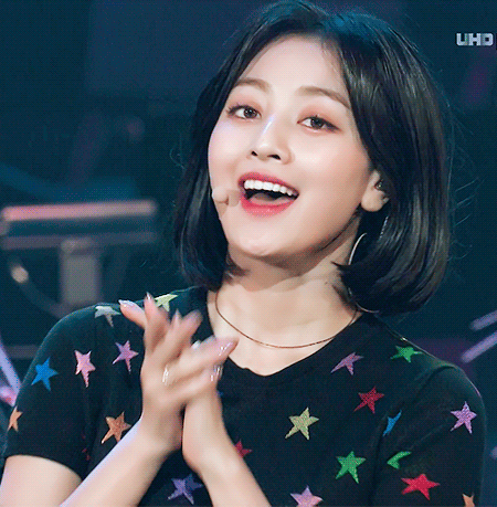 숙면을 취하고 있는 지효 | 인스티즈