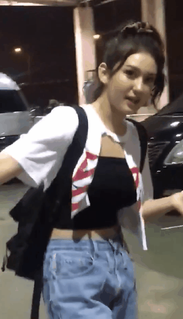 반갑게 인사하는 소미 .gif | 인스티즈