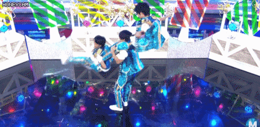 어딘가 이상한 일본 안무 모음.gif | 인스티즈