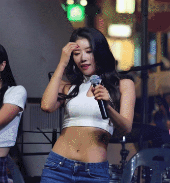 미주 흰티에 청바지 .gif | 인스티즈