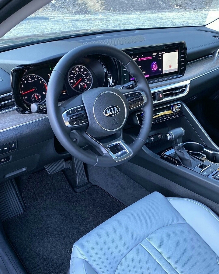 미국 매장에 입고된 기아 K5 | 인스티즈