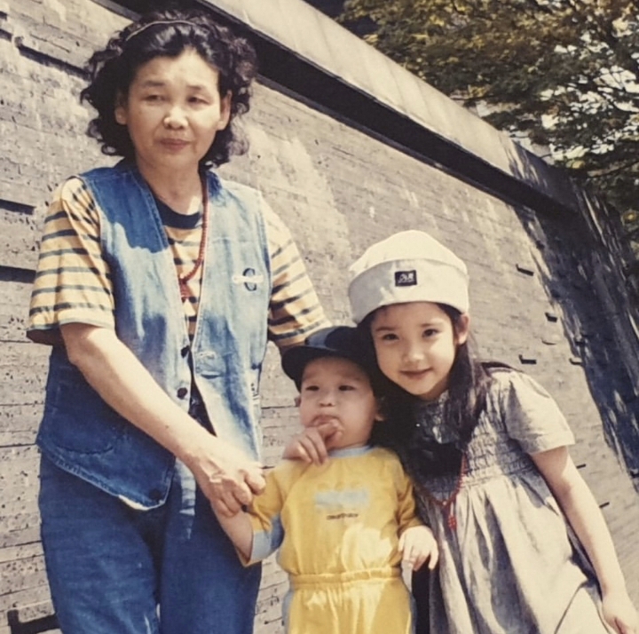 아이유 오늘자 인스타 | 인스티즈
