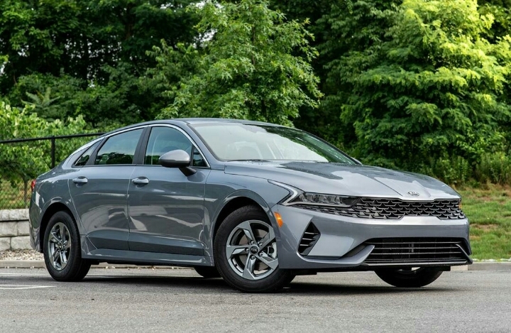 미국 매장에 입고된 기아 K5 | 인스티즈