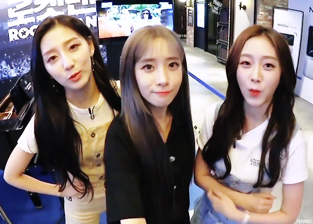 지수랑 예인이 때문에 동네 창피해서 고개를 못드는 러블리즈 지애.jpgif | 인스티즈