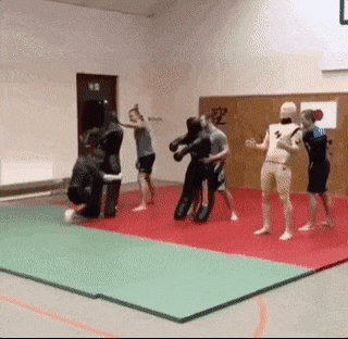 빈틈이 많구나 인간아.gif | 인스티즈