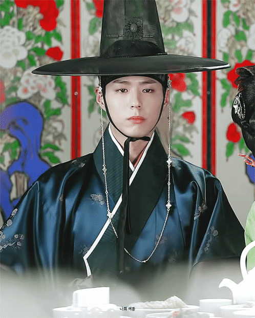 사극 한번만 더해달라는 말이 많은 박보검 한복핏 | 인스티즈