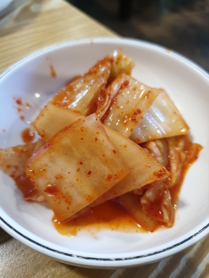 아낌없이 퍼주는 식당 | 인스티즈