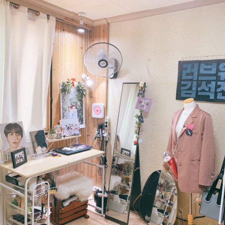 소장욕구 + 인테리어욕구를 불러일으키는 남의 덕후존 구경하기.jpg | 인스티즈