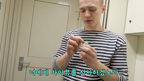 혼자서 시베리아 횡단열차 탔는데 러시아 군인만남;; | 인스티즈