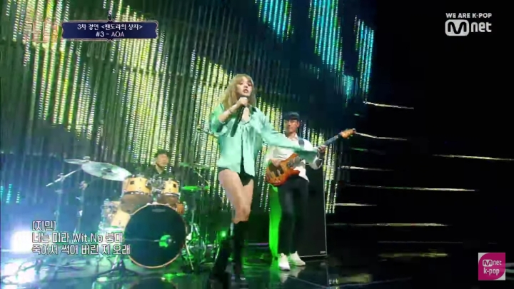 [퀸덤] 3라운드 AOA 지민의 본새나는 무대에 실감나는 여돌들 리액션.jpg | 인스티즈