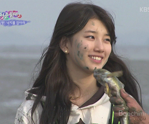 망둥어랑 눈 마주치고 기절초풍하는 수지 | 인스티즈