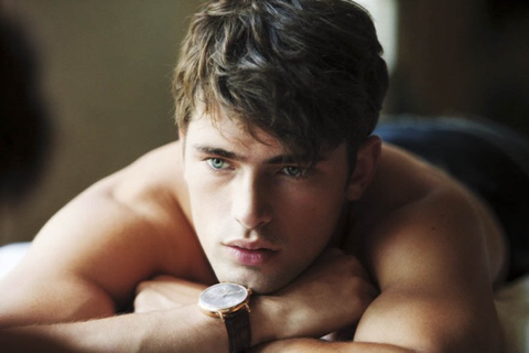 저는 그냥 수많은 갈색머리에 파란눈을 가진 남자중에 한명이에요 | 인스티즈