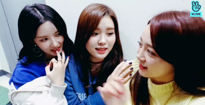 큰일날뻔한 구구단의 이름짓기 | 인스티즈