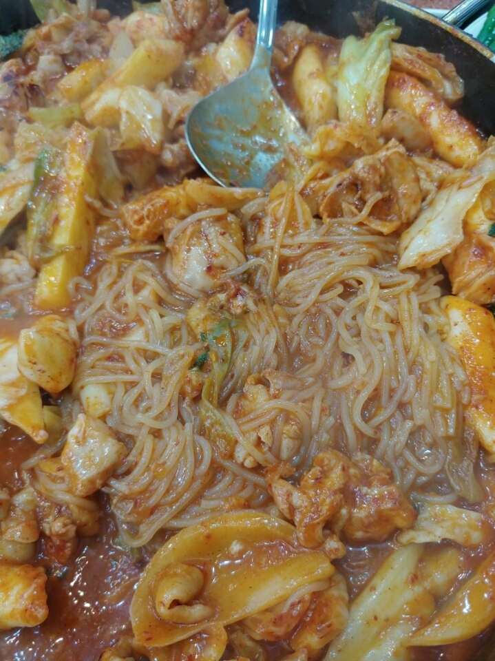 닭이봉춘천닭갈비 이미지