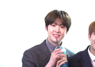 자본주의가 지켜준 미소.gif | 인스티즈