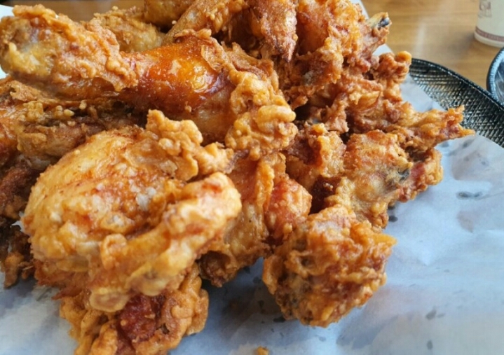한성치킨 이미지