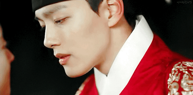 대본을 5년 전에 미리 줘도 이렇게 못할 거 같다는 디테일한 한 배우의 연기.gif | 인스티즈