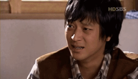 밥상 엎는데 팔만 보이는 짤.gif | 인스티즈