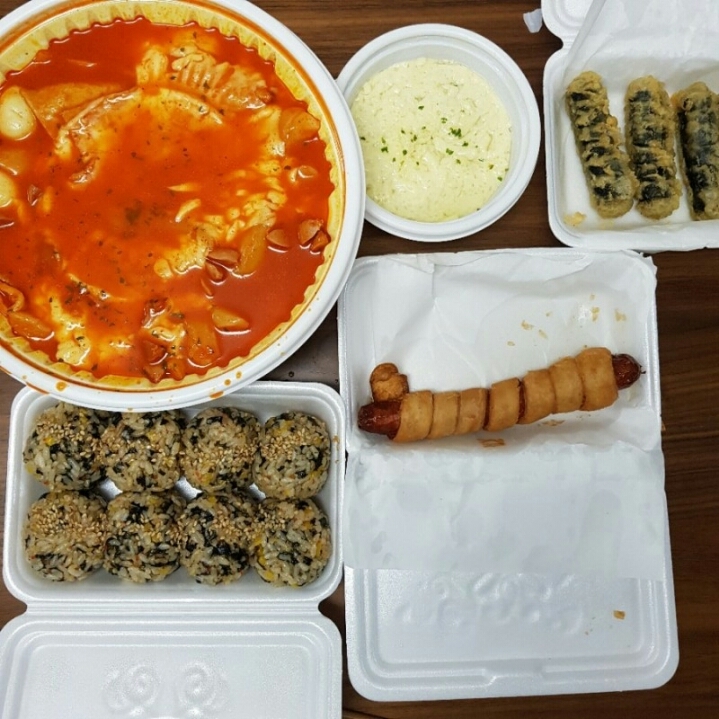 불타는 여고 24시 떡볶이 이미지