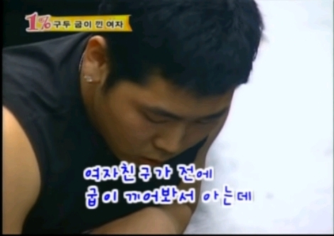 본인실수로 구두굽이 망가진 여성을본 시민들의 반응 관찰카메라 | 인스티즈