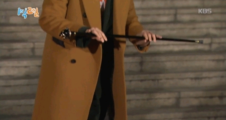 [1박2일] 본인의 멋짐을 최대치로 끌어 올릴 의상을 입고 오라는 방글PD님의 카톡에 입고온 멤버들의 의상 | 인스티즈